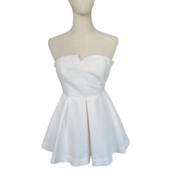 Elizabeth and James Tops - Elizabeth & James White Peplum Tube Top Sz 2 NWT